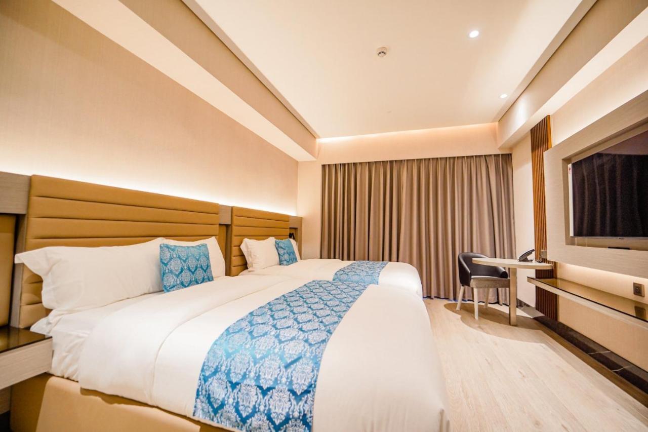 Bayprime Hotel Paranaque City Экстерьер фото