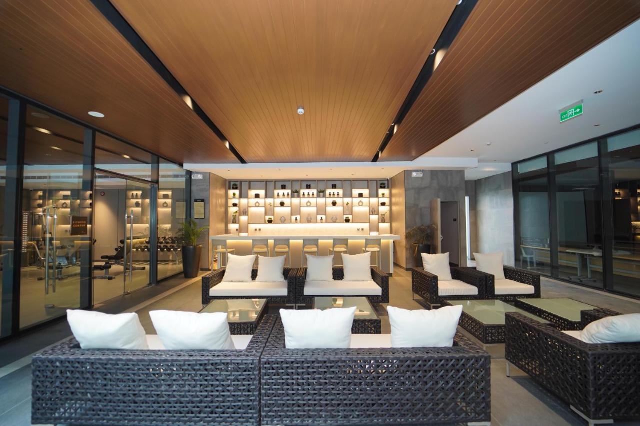 Bayprime Hotel Paranaque City Экстерьер фото