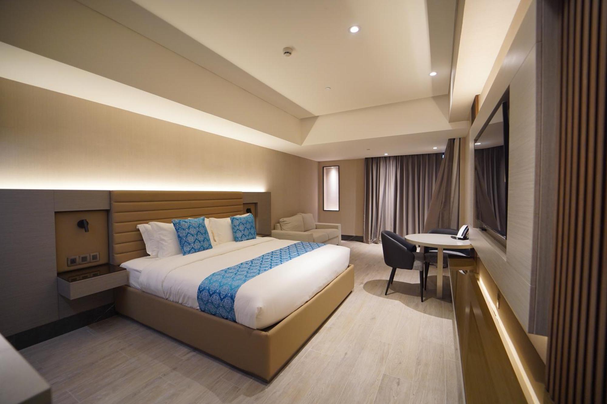 Bayprime Hotel Paranaque City Экстерьер фото